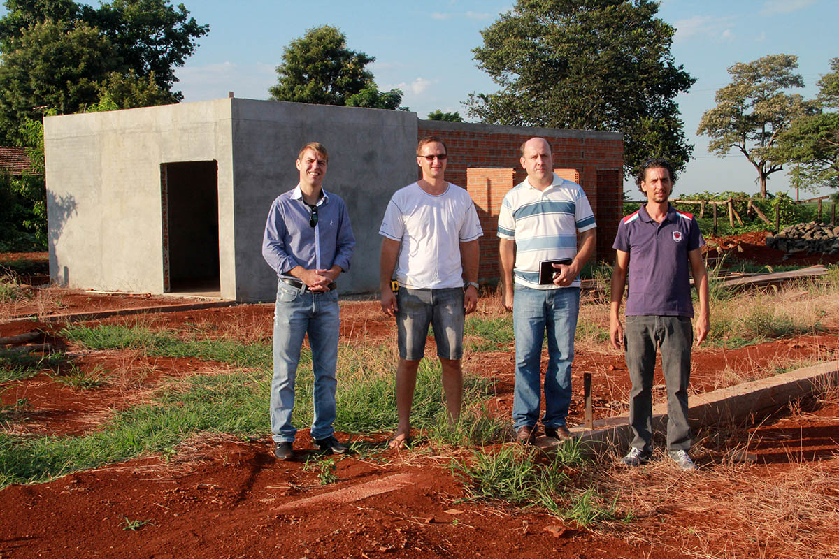 EXECUTIVO ACOMPANHA OBRAS NO MUNICÍPIO